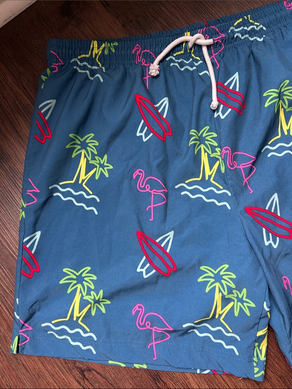 Flamingo beach themed blue swim shorts size xl - Picture 2 of 5